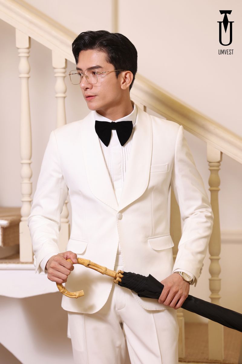 Tuxedo Trắng